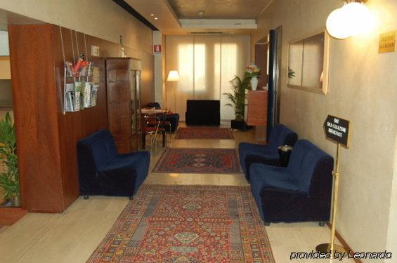 לסי Hotel Mariani מראה חיצוני תמונה