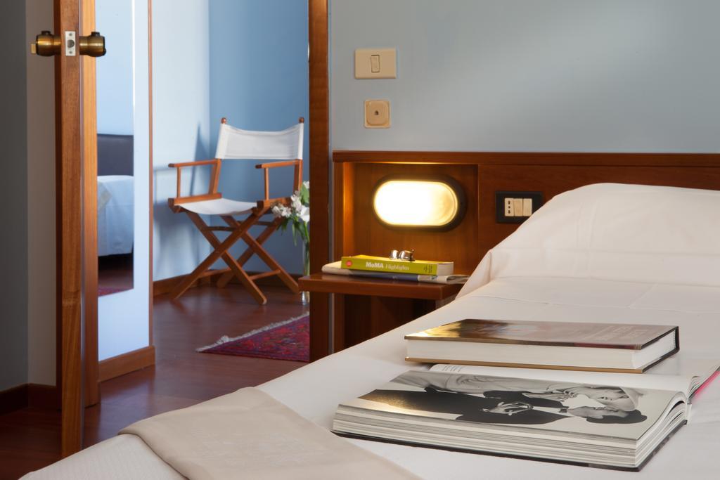 לסי Hotel Mariani מראה חיצוני תמונה