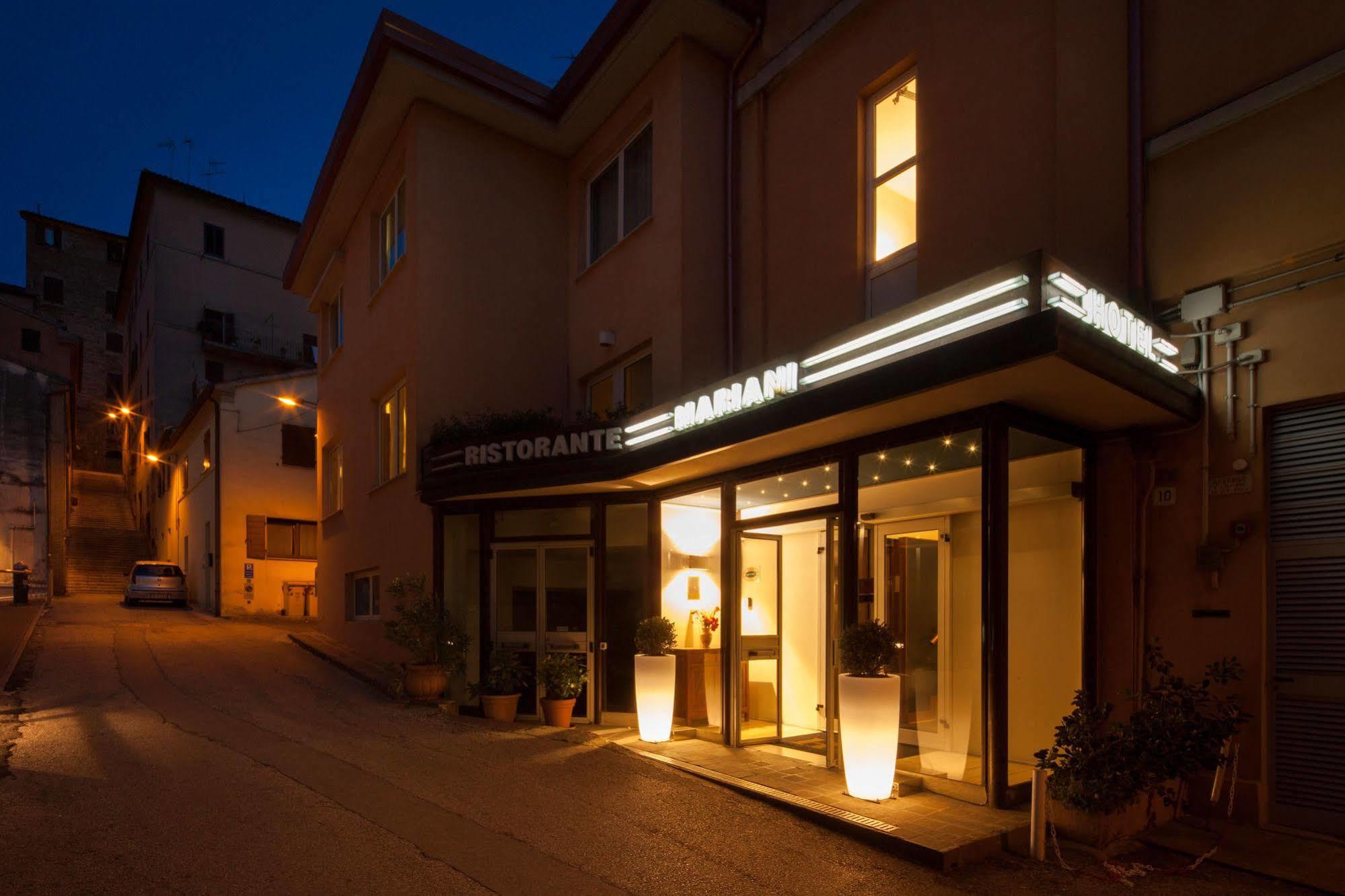 לסי Hotel Mariani מראה חיצוני תמונה